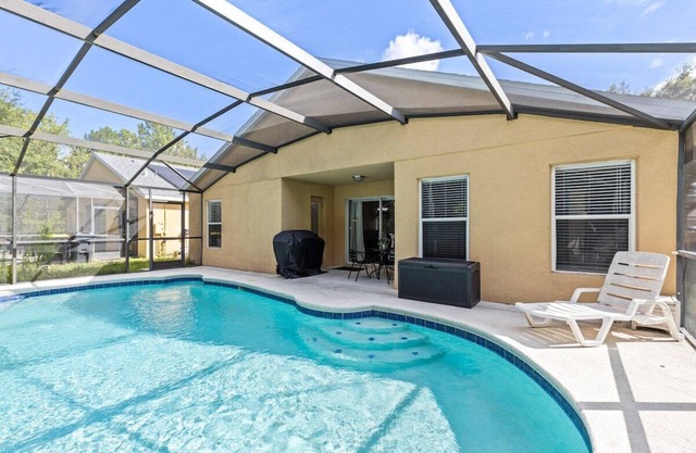 5BR Heated Pool & Grill w/ Pool Table & Darts!
