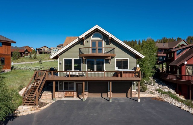5BR incroyable avec vue panoramique et bain à remous