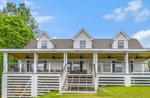 5BR Lakefront Home - Dock & Boat Rental + Views!