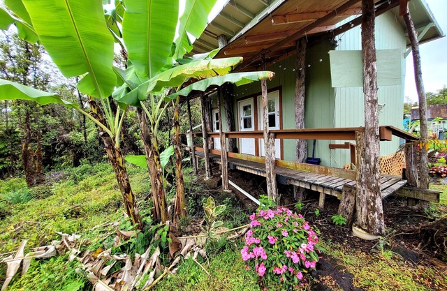 #5Cabin w/ PRIVATE indoor BATHROOM TV MICROWAVE