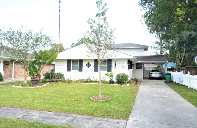 6. 4 milles à N. O. Superdome FrenchQuarter 5 BR 2 1/2 BA pouvant accueillir jusqu'à 10 joueurs