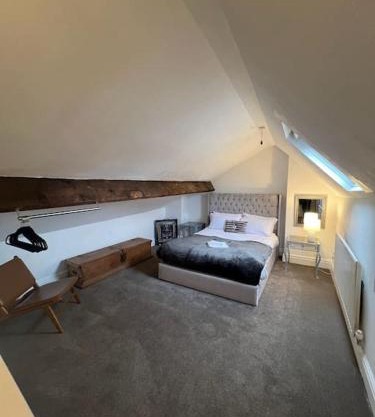 6 bed house - 12 minutes to City Centre