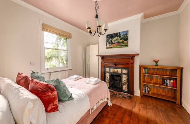 6 Bed Period House in Historic Heart of Cambridge