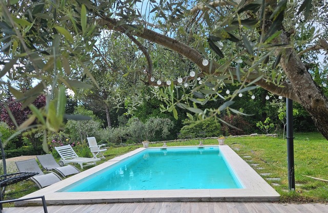6 bed room Villa with private pool by golf