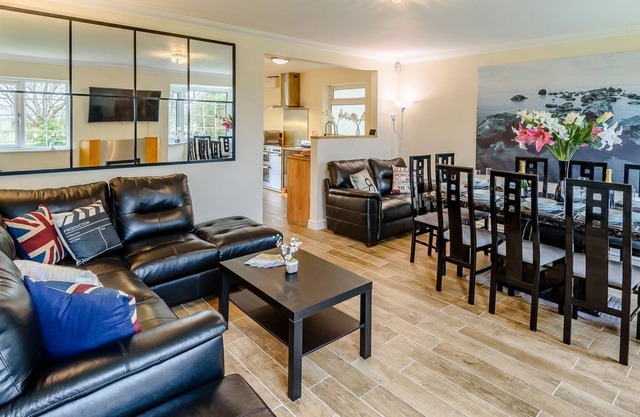 6 bedroom accommodation in Anderby, near Skegness