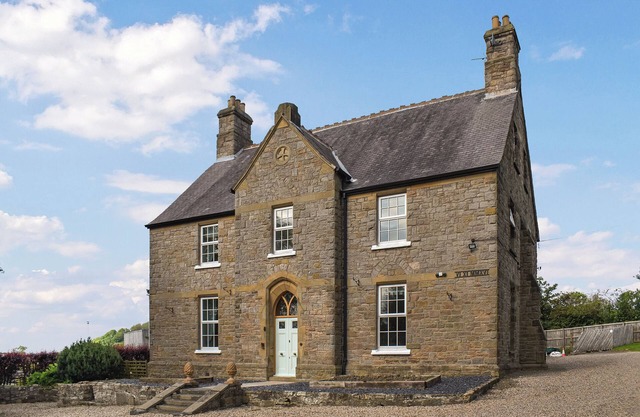 6 bedroom accommodation in Old Quarrington, near Durham