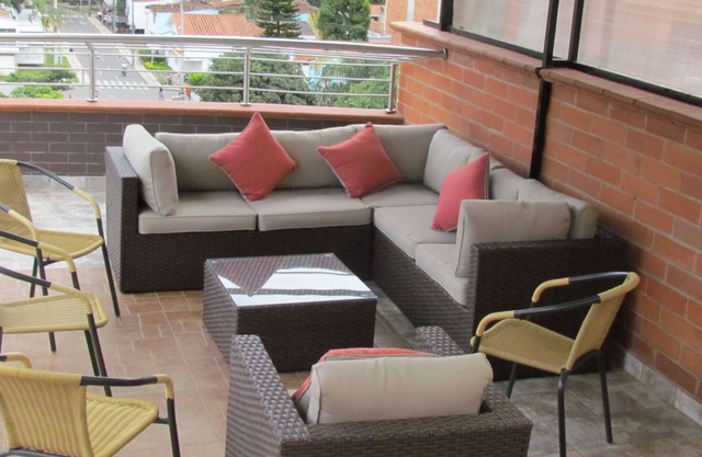 6 Bedroom Combo PH and a 1 Bedroom roof deck can have guests Elevator 2 hot tubs