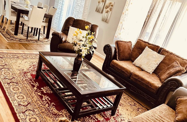 6-bedroom house in Maplewood