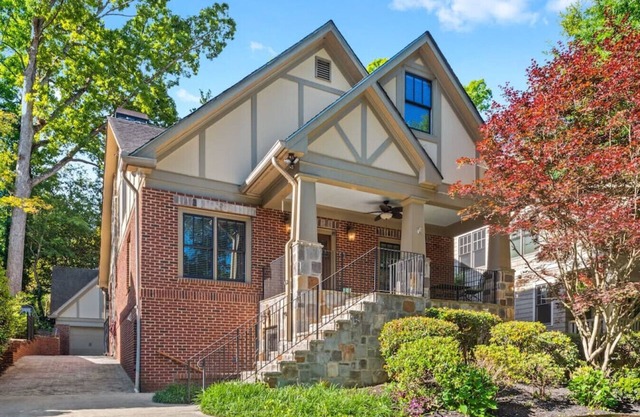 6 Bedroom Luxury Home in ATL's #1 Neighborhood