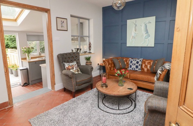 6 Castle Street, CLUN