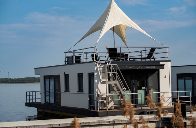6. floating vacation home Albatros - Floating vacation homes Gräbendorfer See (Möwen)