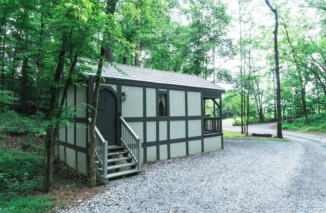 Tiny Home Cottage près des Smokies # 6 Greta