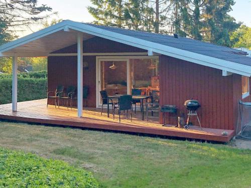 6 person holiday home in Fårvang