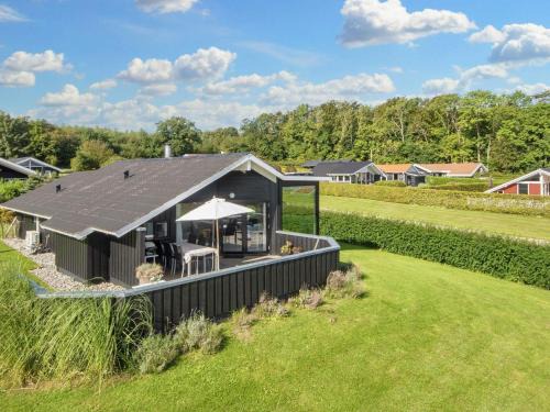 6 person holiday home in Sjølund-By Traum