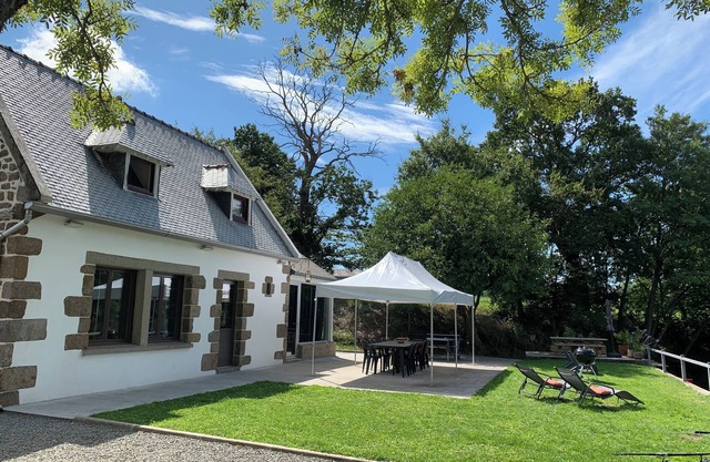 Maison 6 personnes avec lac entre le Mont St Michel, St Malo, Cancale, Rennes.
