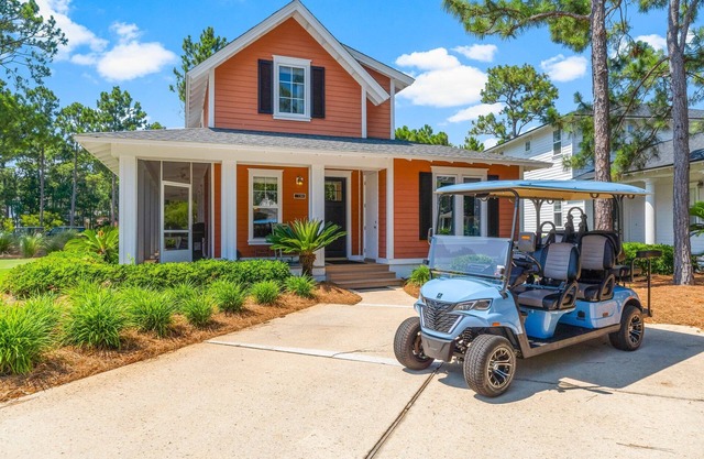 6 Seat Golf Cart ~ Screened Wraparound Porch ~ Resort Pools & Beach