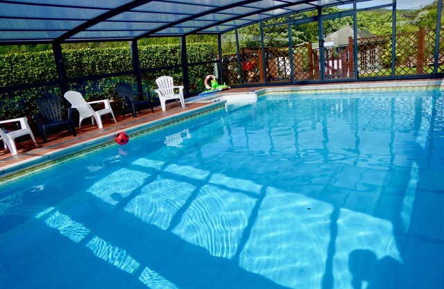 ANNULATION 10 AU17 AOÛT ~ PISCINE + HOTUB + JARDIN + BBQ + WIFI + PLAGE + PUBS ~ COMMERCES ~ A6