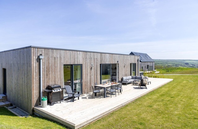 No.6 The Vista, Willingcott - a house that sleeps 6 guests in 3 bedrooms