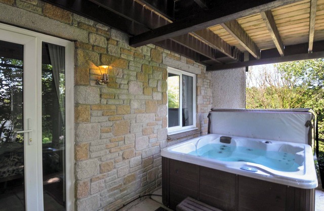 60 Valley Lodge