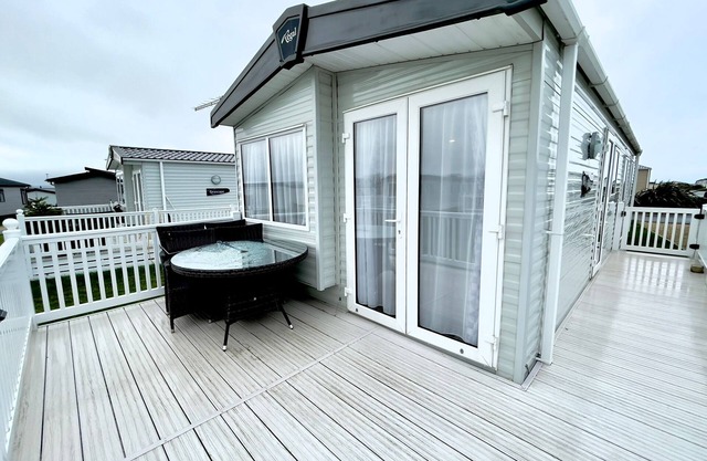 63 Bude Perran Paradise