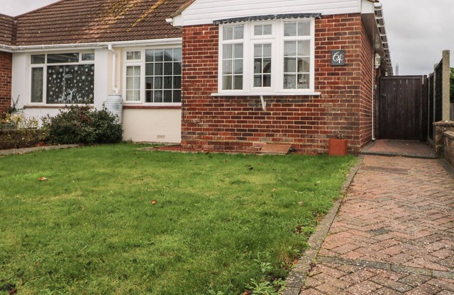 64 Wiston Avenue, SALVINGTON