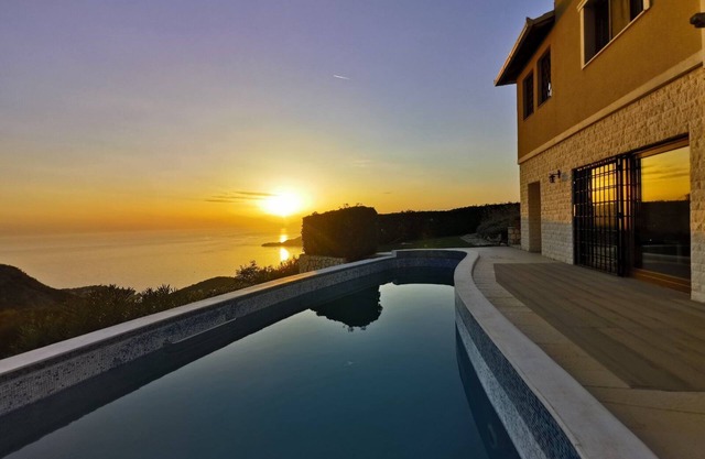 650m2 Villa in Provence style with Postcard View over Adriatic Sea