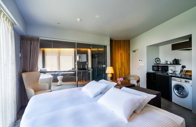 6F Retreat / Naha Okinawa