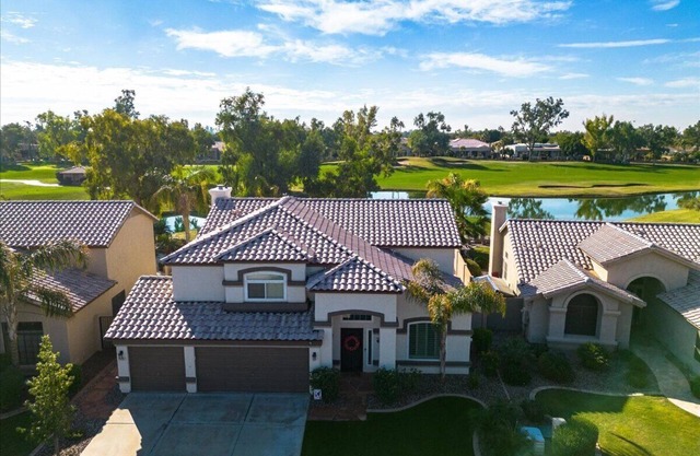 6th Tee Luxury Pool & Fire Pit