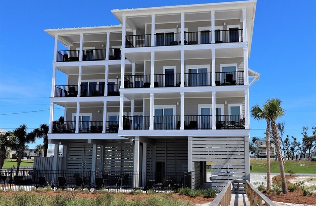 GULF FRONT 9BD/9.5BA (7 BD W/DECK ACCESS), ELEVATOR, POOL!