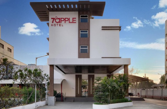 7 Apple Hotel, Vadodara