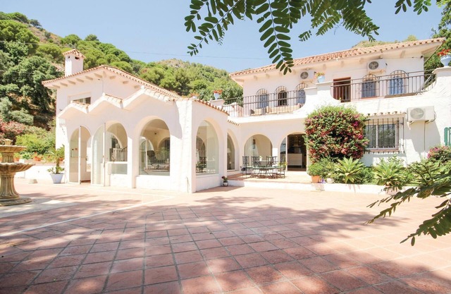 Belle maison de 7 chambres à Ojen,.