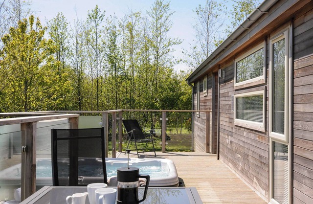 7 MEADOW RETREAT, family friendly, luxury holiday cottage in Dobwalls