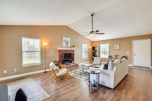 7 Mi to Dtwn Panama City Family Home with Patio