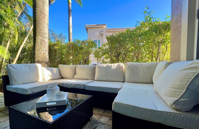 7 room PGAresortVilla by AmericanVacationLiving