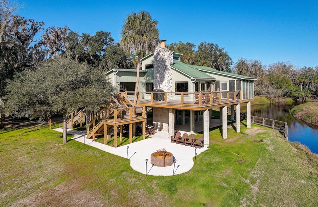 Ranch de 700 acres sur la rivière historique de la paix en Floride!