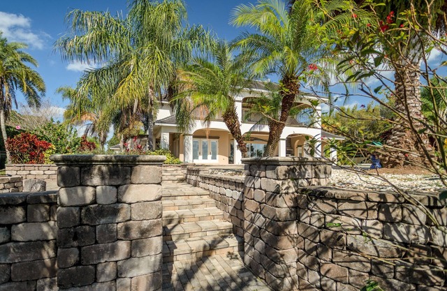 7000Sqft- 2 Story Lakefront Mansion w/ Heated pool