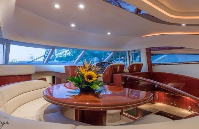 Yacht de luxe ultra de 70 pieds