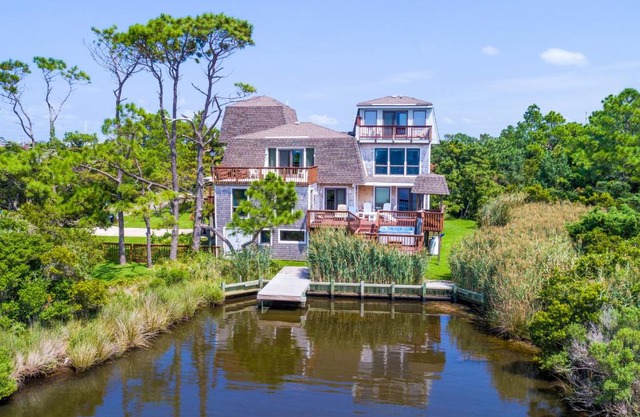 7201 - Carols Soundfront Castle by Resort Realty