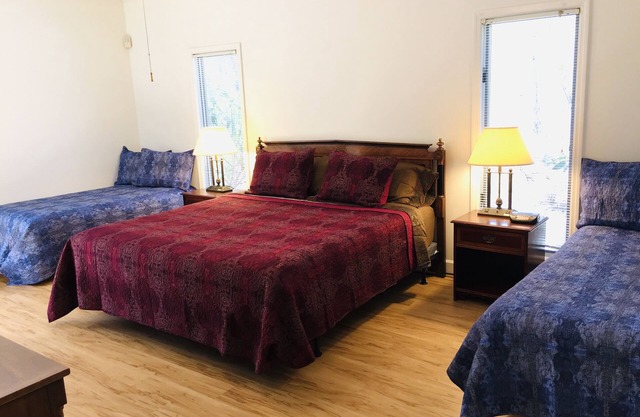JUBILEE ~ 7 Bdrm ~ 25 ppl ~ 9miles Chatt