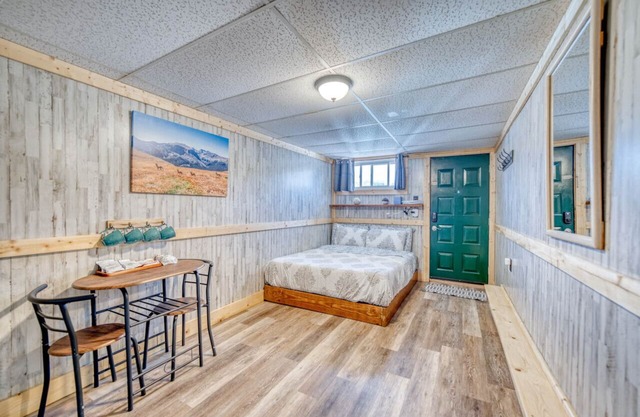 7Cozy Dog Friendly Private Room Downtown Leadville