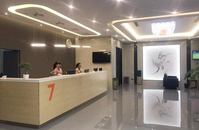 7Days Premium Ji'na Yaoqiang International Airport Branch