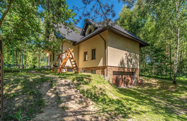 8 Bedroom Awesome Home In Kamien