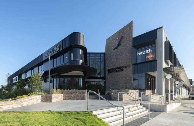 8 Beds l 4 Suites with Office l Austral3