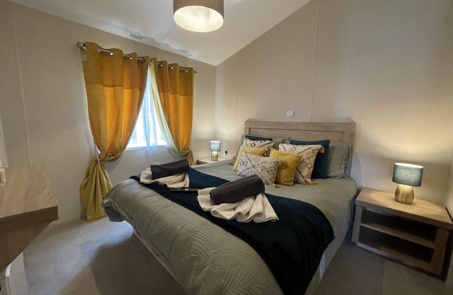 8 berth luxury lodge at Tattershall lakes
