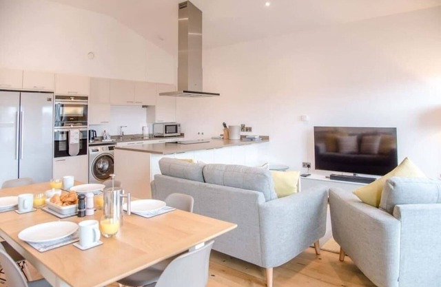 8 Deben Wharf, Woodbridge (Air Manage Suffolk)