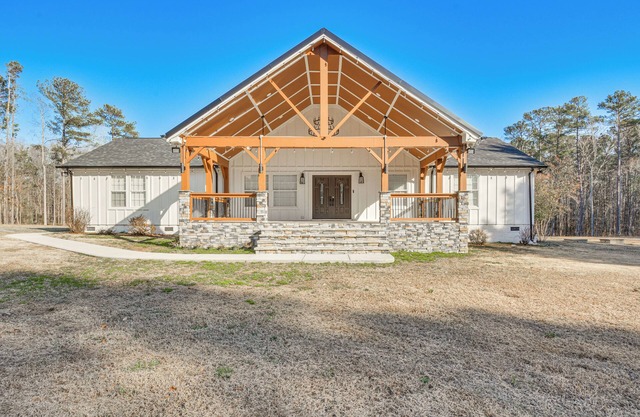 8 Mi to Jordan Lake: Spacious New Hill Home