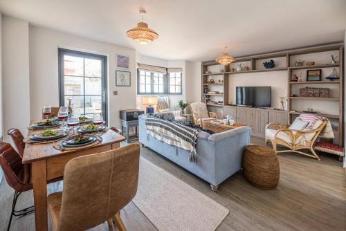 8 Oaks Court, Thorpeness