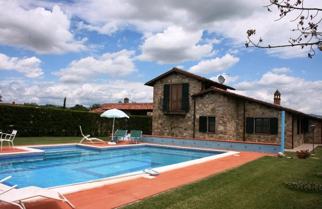 Villa de 8 personnes avec piscine privée et jardin, située près de Castiglione del Lago. Une des cha