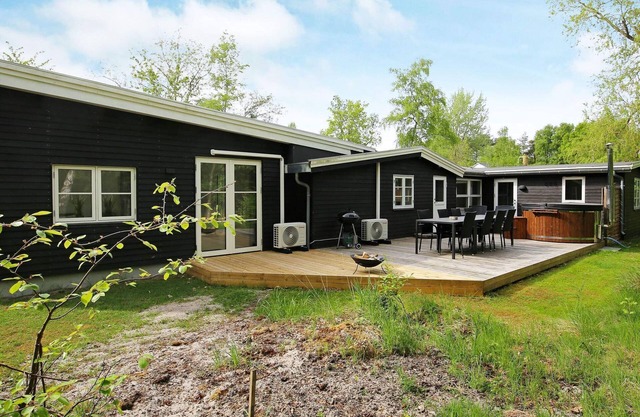 Maison de vacances pour 8 a Vig-By Traum