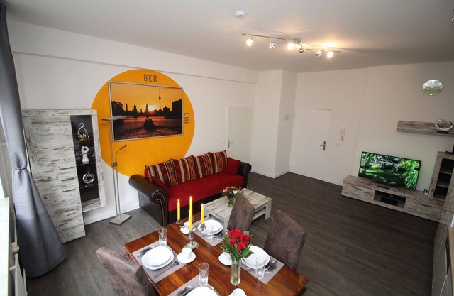 8 chambres à 19 personnes, un mobilier luxueux, « Iris8 »